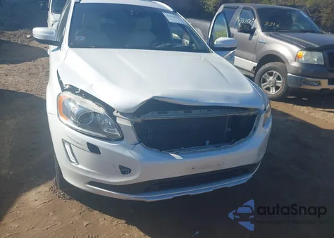 2015 Volvo Xc60 T6 Platinum from USA, damaged, VIN YV4902RM0F2673843